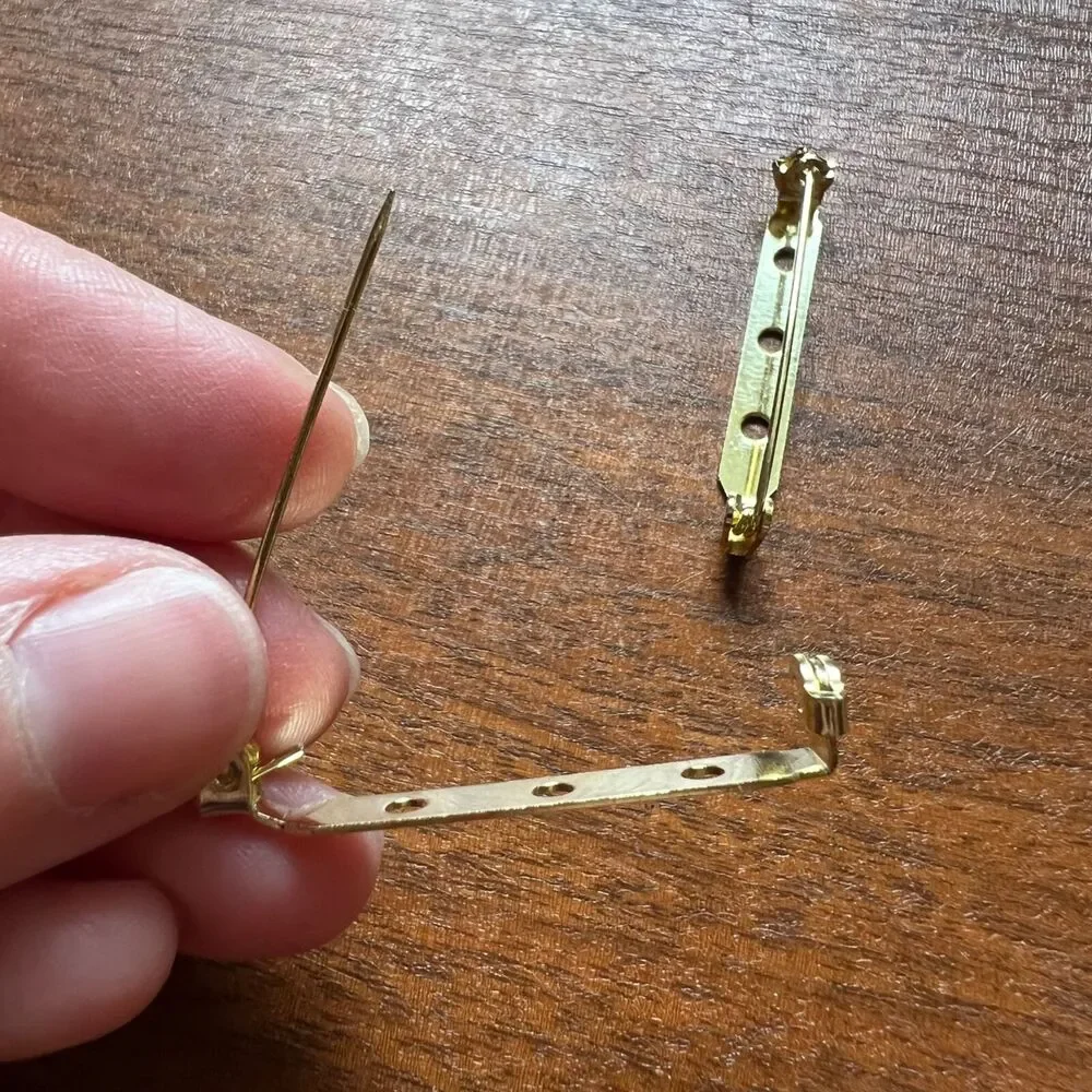 Pack of Bar Pins Brooch Clasp Pin Backs Gold and Barrette Backs Silver DIY Craft